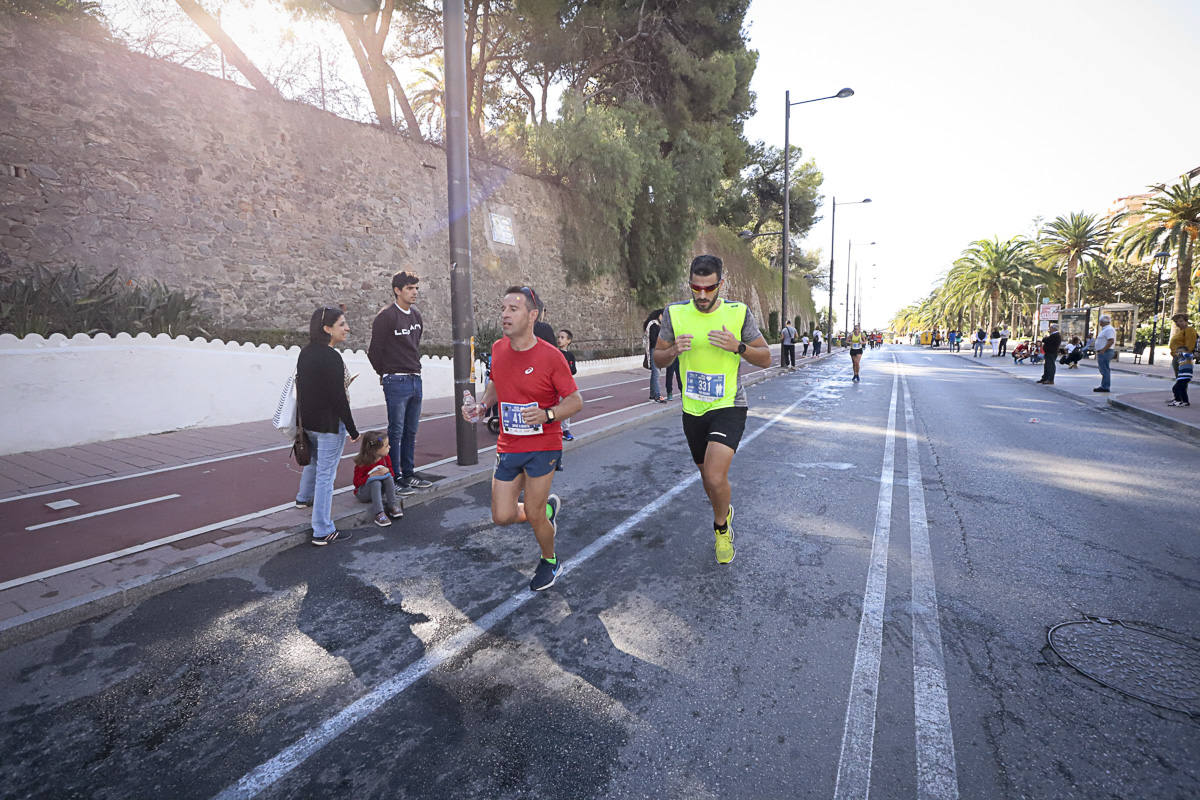 Los marroquís Abdelhadi El Mouaziz y Nazha Machouh reinan en Motril