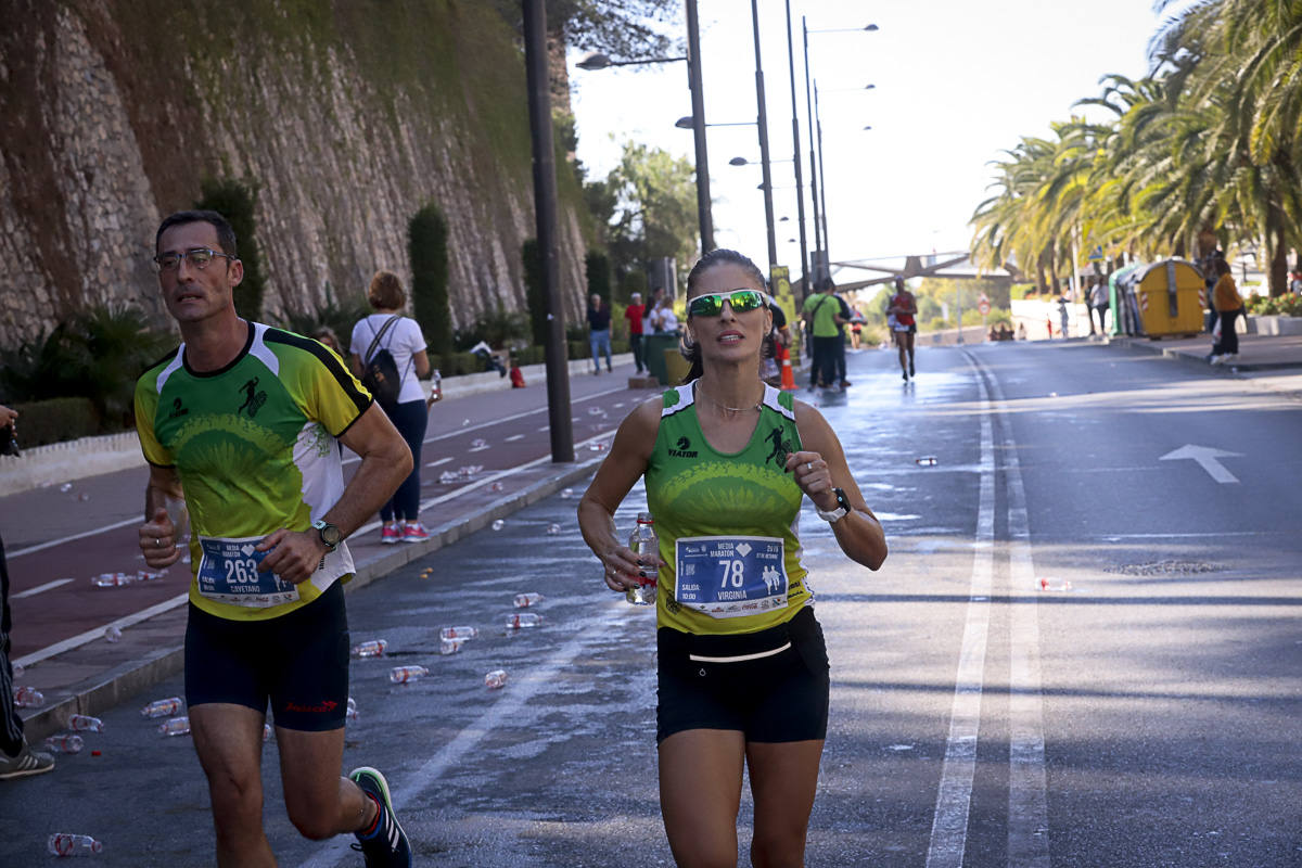 Los marroquís Abdelhadi El Mouaziz y Nazha Machouh reinan en Motril