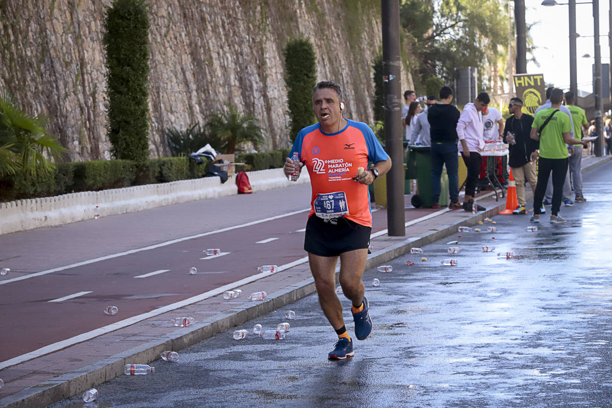 Los marroquís Abdelhadi El Mouaziz y Nazha Machouh reinan en Motril