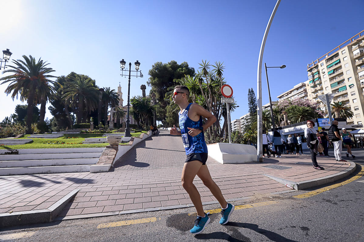 Los marroquís Abdelhadi El Mouaziz y Nazha Machouh reinan en Motril