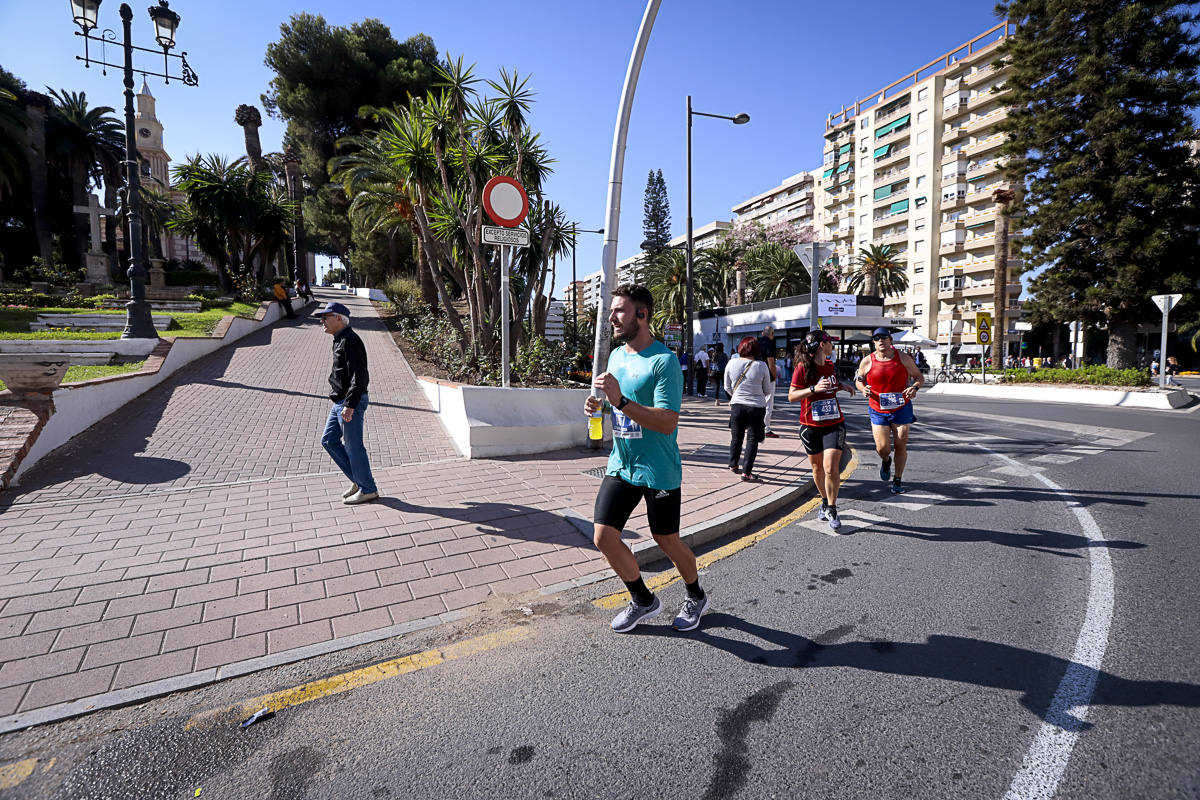 Los marroquís Abdelhadi El Mouaziz y Nazha Machouh reinan en Motril