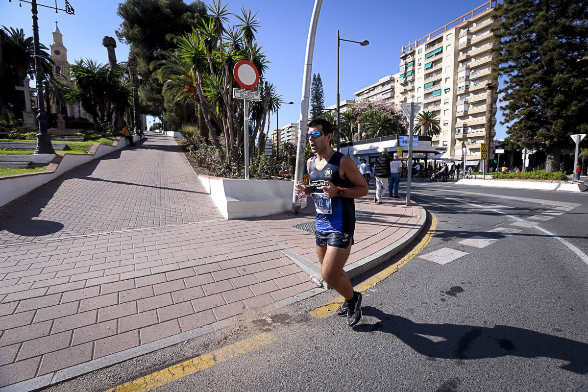 Los marroquís Abdelhadi El Mouaziz y Nazha Machouh reinan en Motril