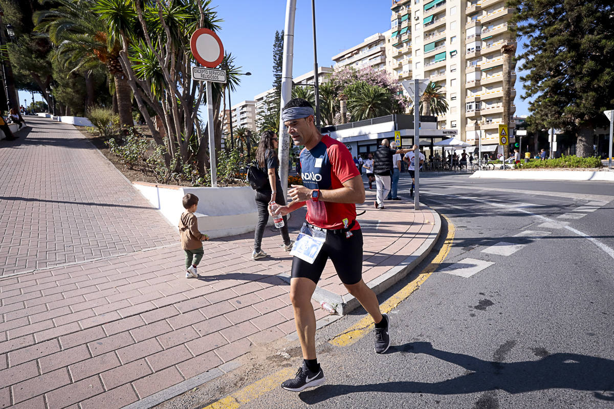 Los marroquís Abdelhadi El Mouaziz y Nazha Machouh reinan en Motril