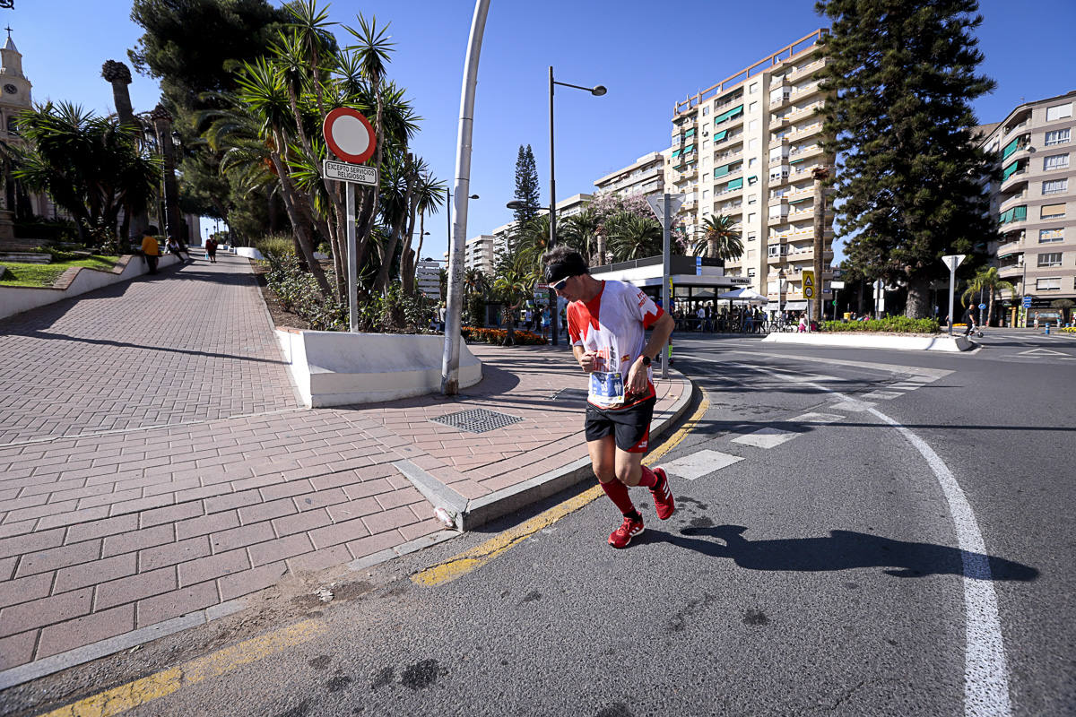 Los marroquís Abdelhadi El Mouaziz y Nazha Machouh reinan en Motril