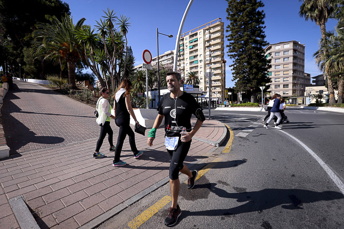 Los marroquís Abdelhadi El Mouaziz y Nazha Machouh reinan en Motril