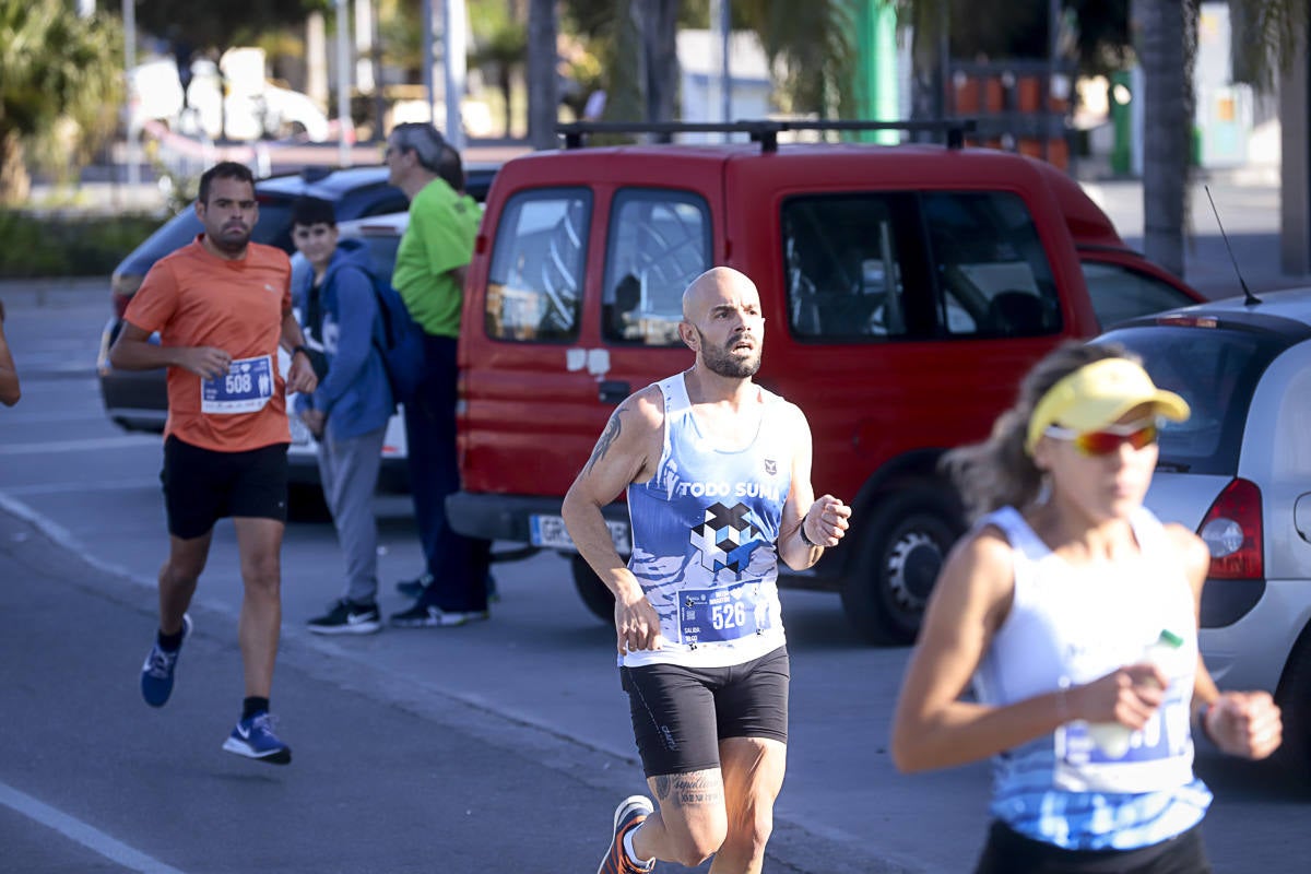 Los marroquís Abdelhadi El Mouaziz y Nazha Machouh reinan en Motril