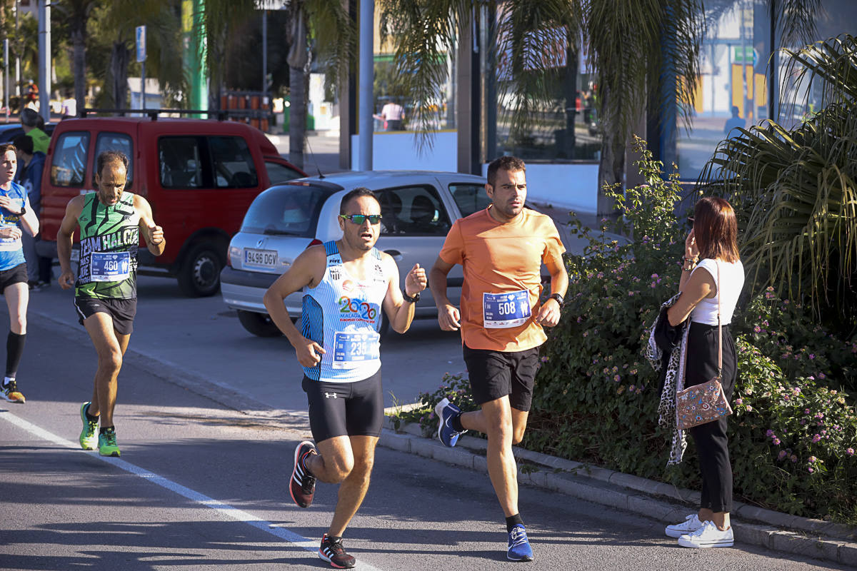 Los marroquís Abdelhadi El Mouaziz y Nazha Machouh reinan en Motril