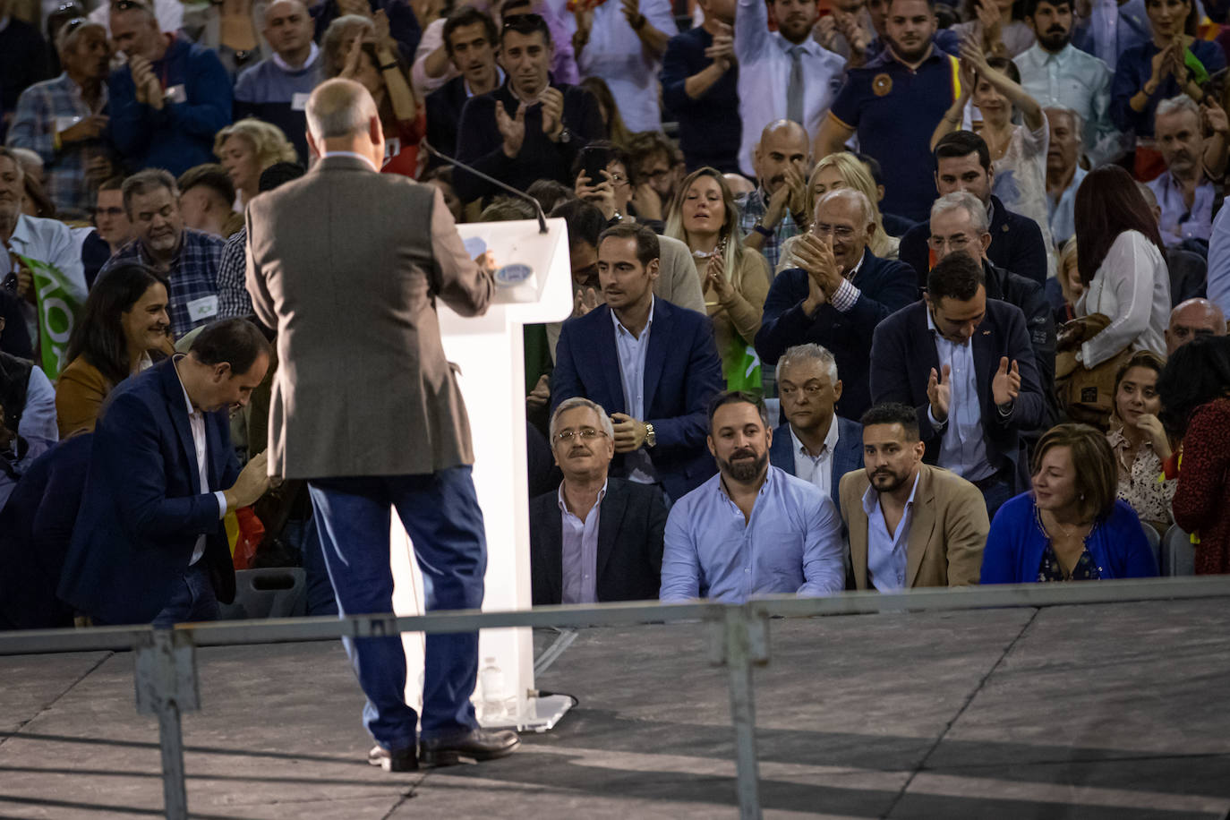 Abascal presenta a su partido como única alternativa para echar a Sánchez de la Moncloa