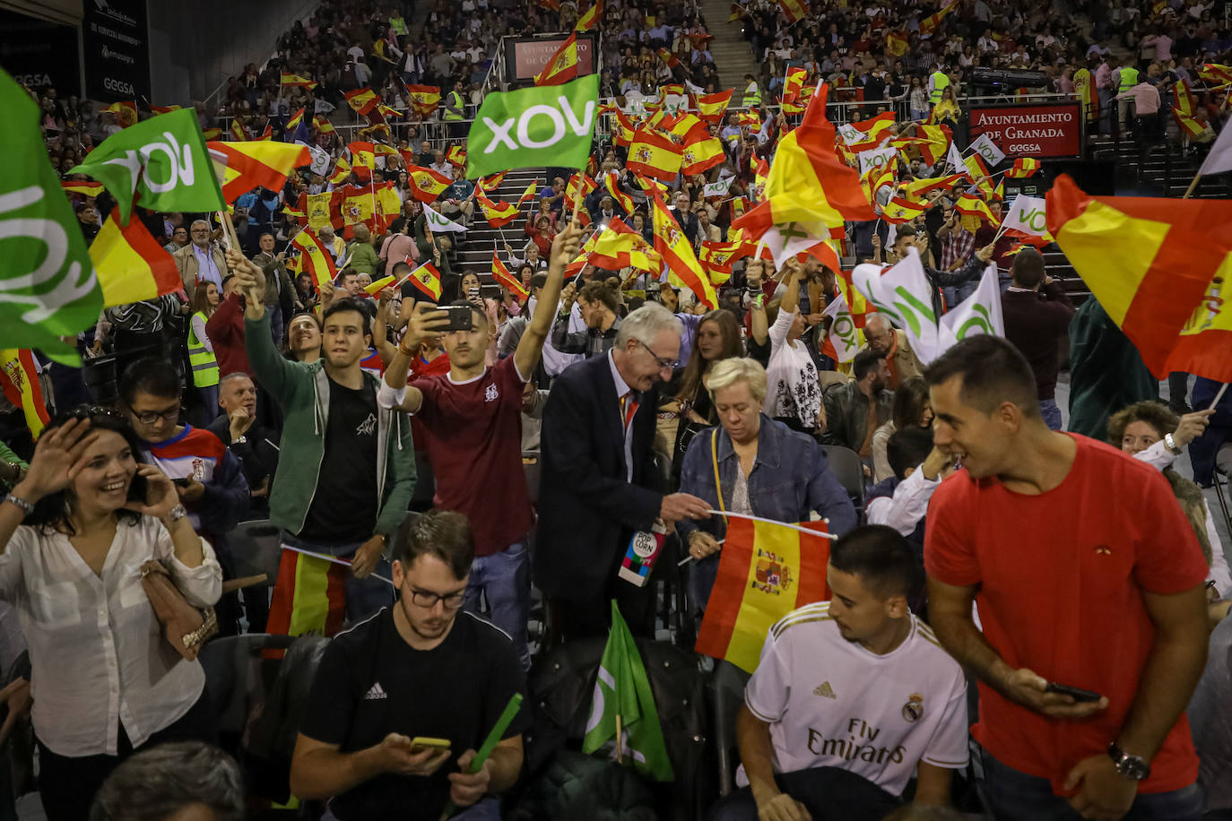 Abascal presenta a su partido como única alternativa para echar a Sánchez de la Moncloa