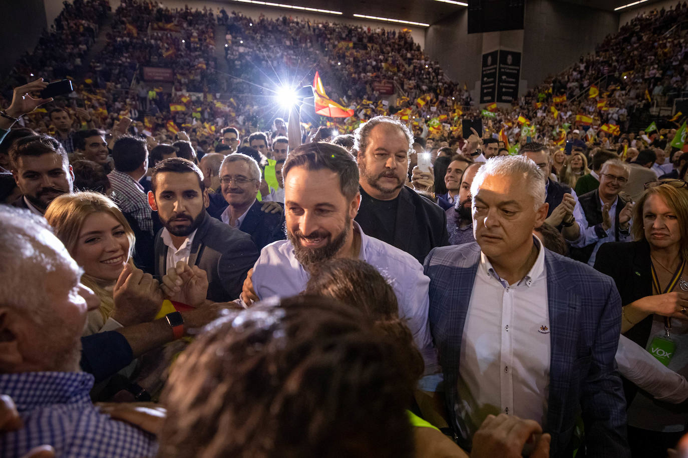 Abascal presenta a su partido como única alternativa para echar a Sánchez de la Moncloa