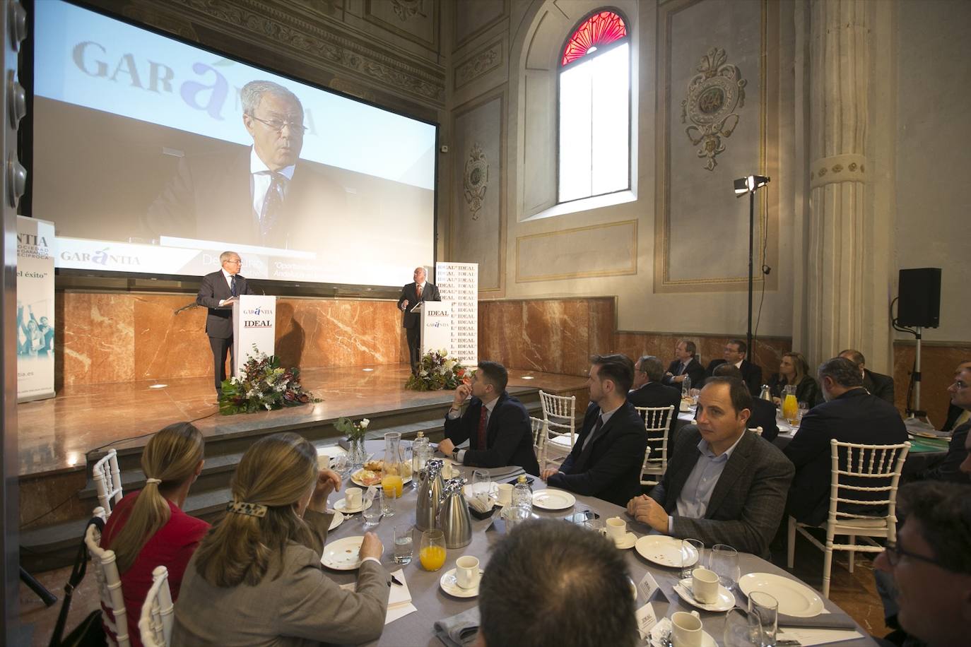 El consejero de Economía, Conocimiento, Empresas y Universidad de la Junta de Andalucía, Rogelio Velasco, analizará los retos de la economía regional y las medidas que el Gobierno andaluz en un desayuno organizado por IDEAL en el hotel Santa Paula 