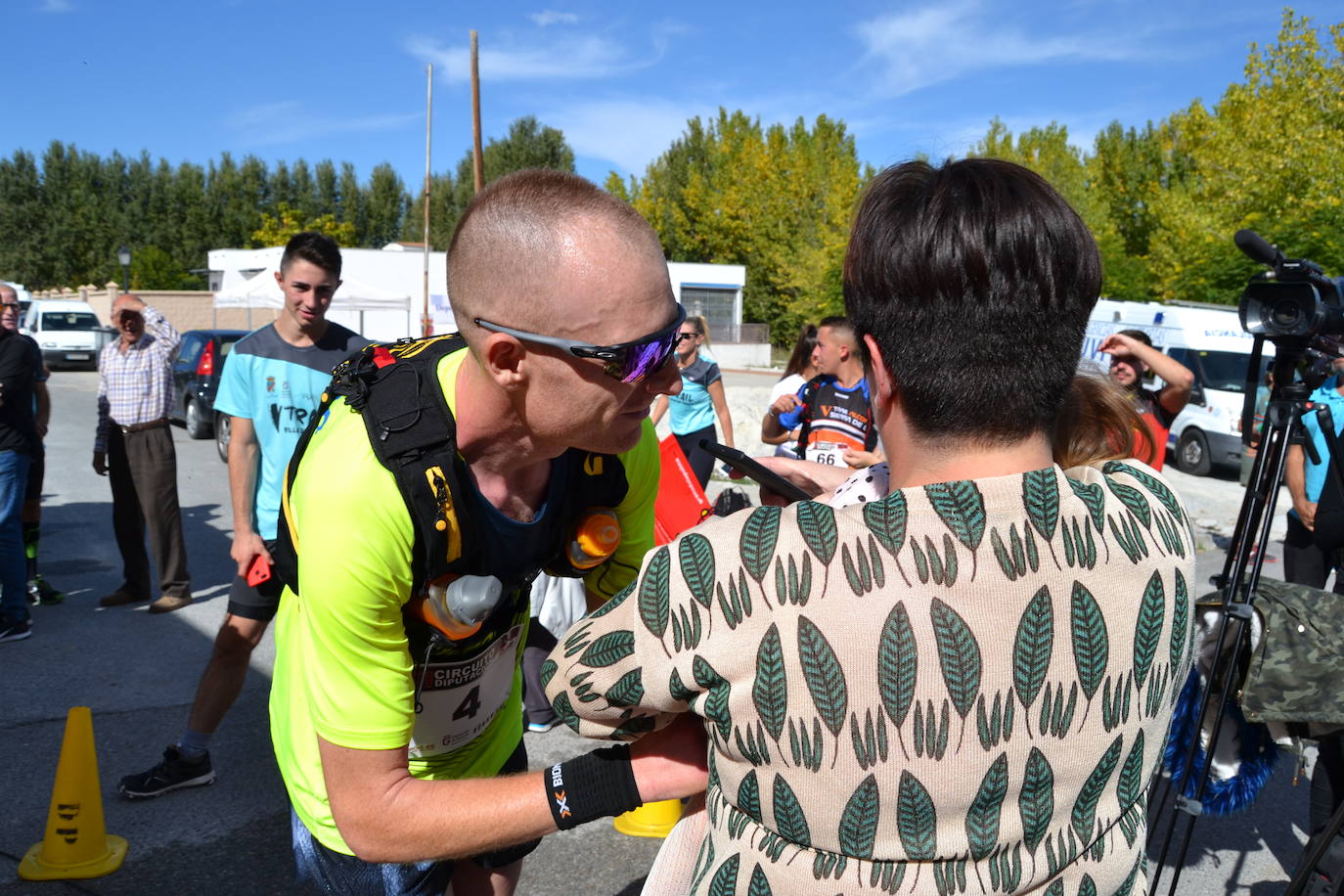 Cerca de 150 deportistas, entre participantes del trail, minitrail y senderistas, celebran en esta prueba que tuvo lugar en una agradable mañana de domingo 