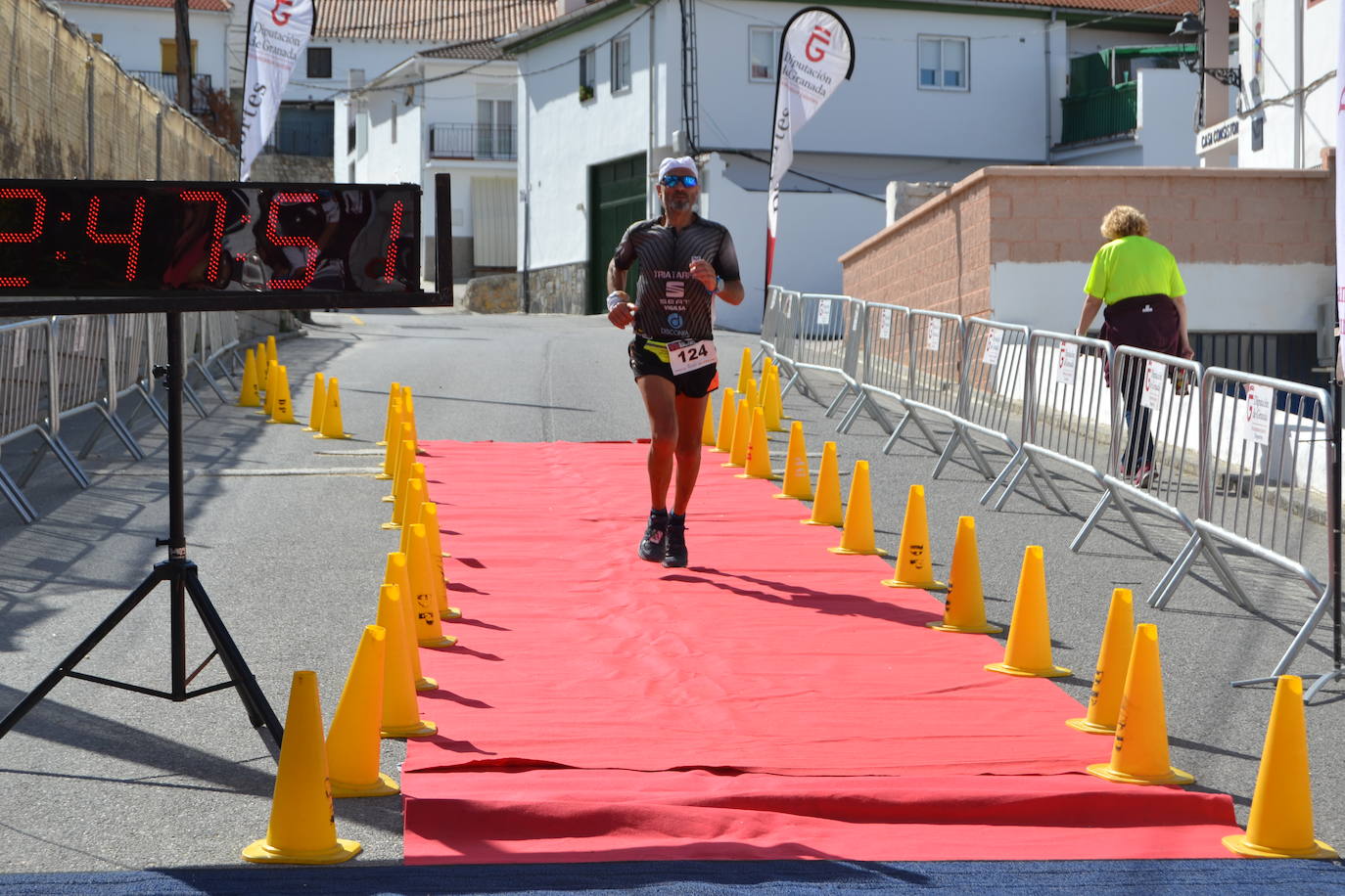 Cerca de 150 deportistas, entre participantes del trail, minitrail y senderistas, celebran en esta prueba que tuvo lugar en una agradable mañana de domingo 