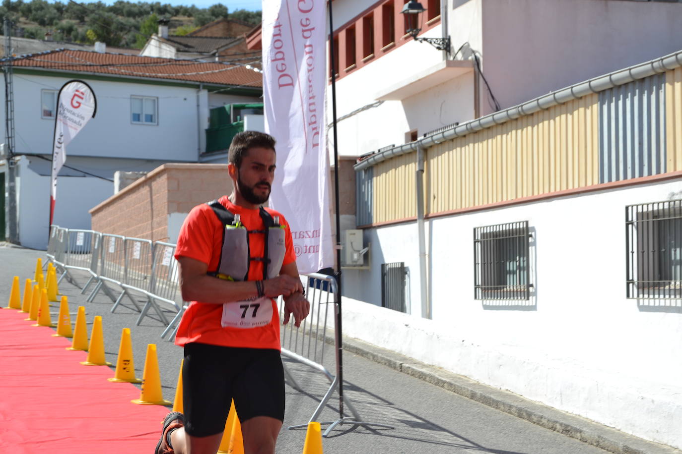 Cerca de 150 deportistas, entre participantes del trail, minitrail y senderistas, celebran en esta prueba que tuvo lugar en una agradable mañana de domingo 