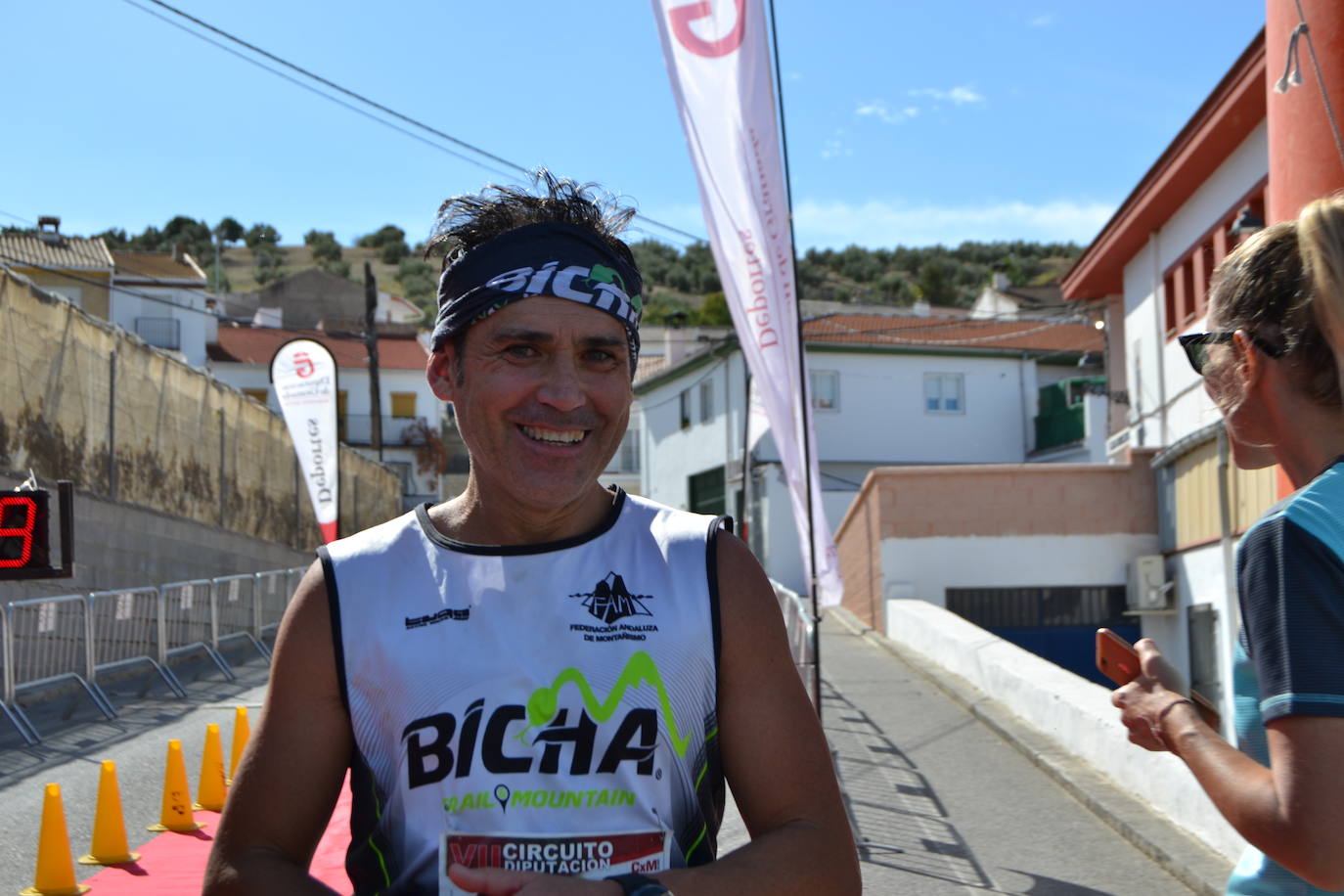 Cerca de 150 deportistas, entre participantes del trail, minitrail y senderistas, celebran en esta prueba que tuvo lugar en una agradable mañana de domingo 