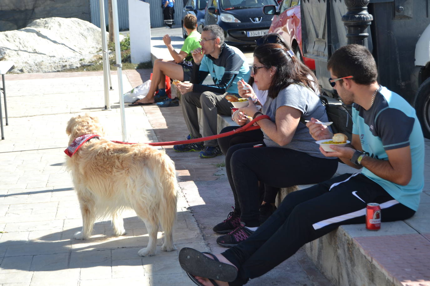 Cerca de 150 deportistas, entre participantes del trail, minitrail y senderistas, celebran en esta prueba que tuvo lugar en una agradable mañana de domingo 