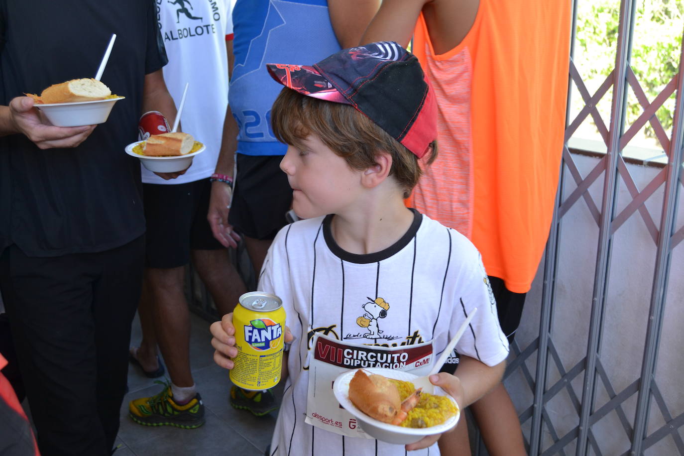 Cerca de 150 deportistas, entre participantes del trail, minitrail y senderistas, celebran en esta prueba que tuvo lugar en una agradable mañana de domingo 