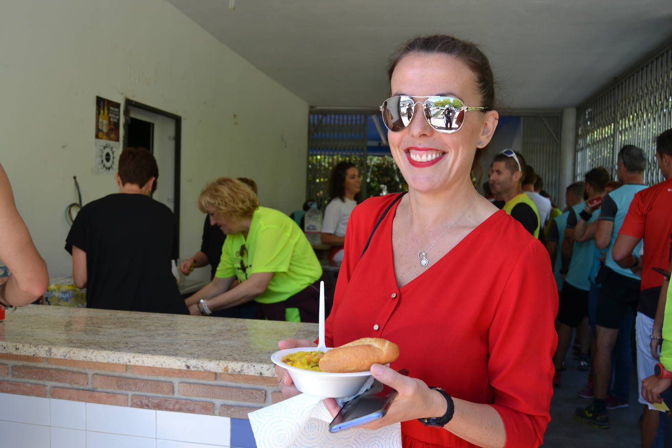 Cerca de 150 deportistas, entre participantes del trail, minitrail y senderistas, celebran en esta prueba que tuvo lugar en una agradable mañana de domingo 