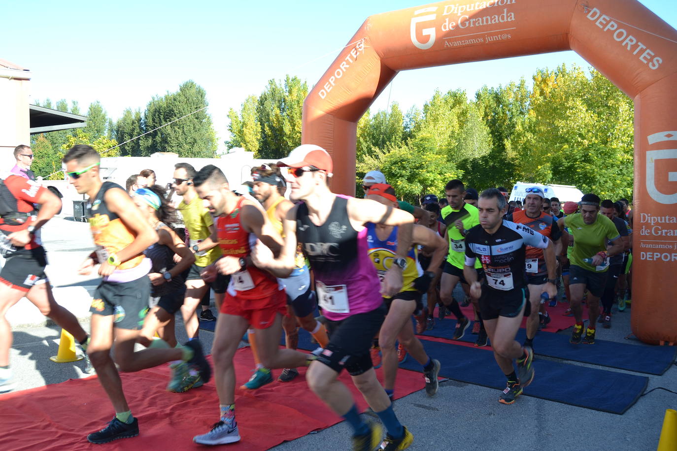 Cerca de 150 deportistas, entre participantes del trail, minitrail y senderistas, celebran en esta prueba que tuvo lugar en una agradable mañana de domingo 