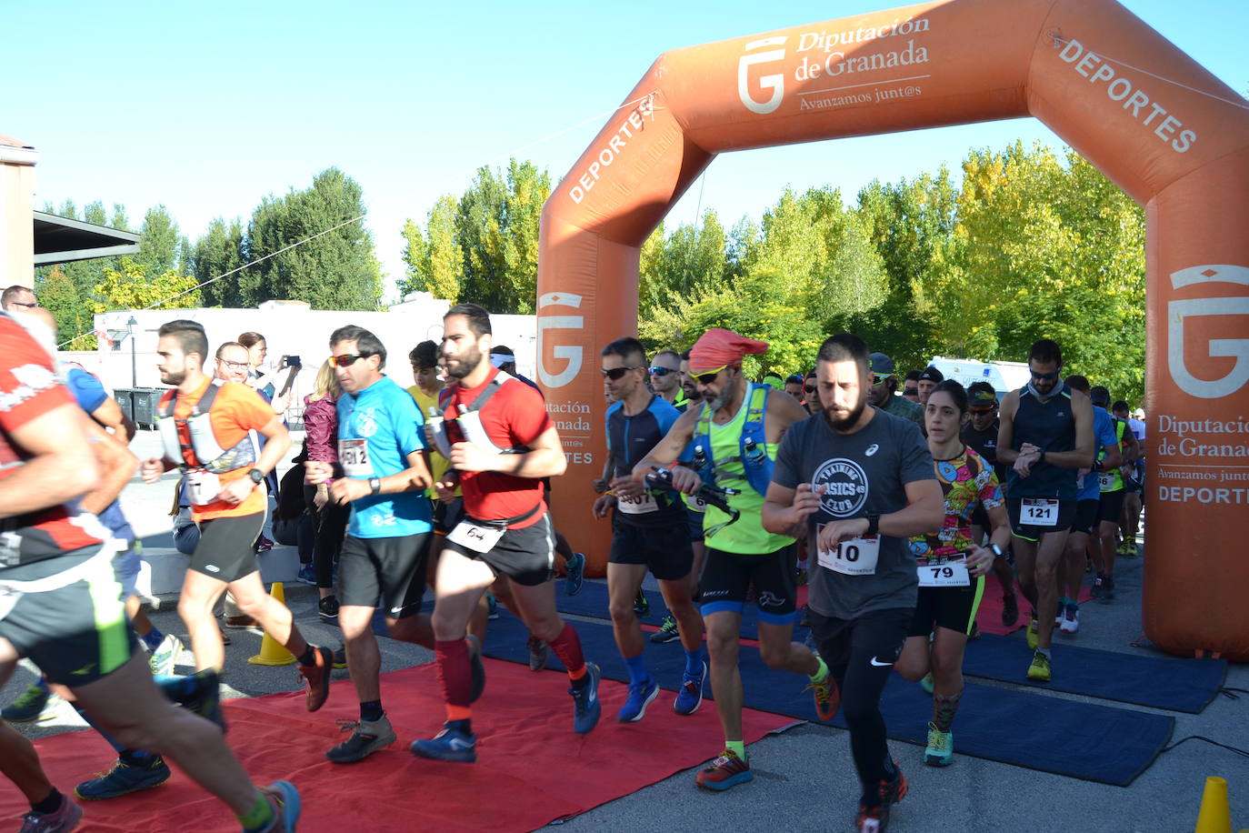 Cerca de 150 deportistas, entre participantes del trail, minitrail y senderistas, celebran en esta prueba que tuvo lugar en una agradable mañana de domingo 