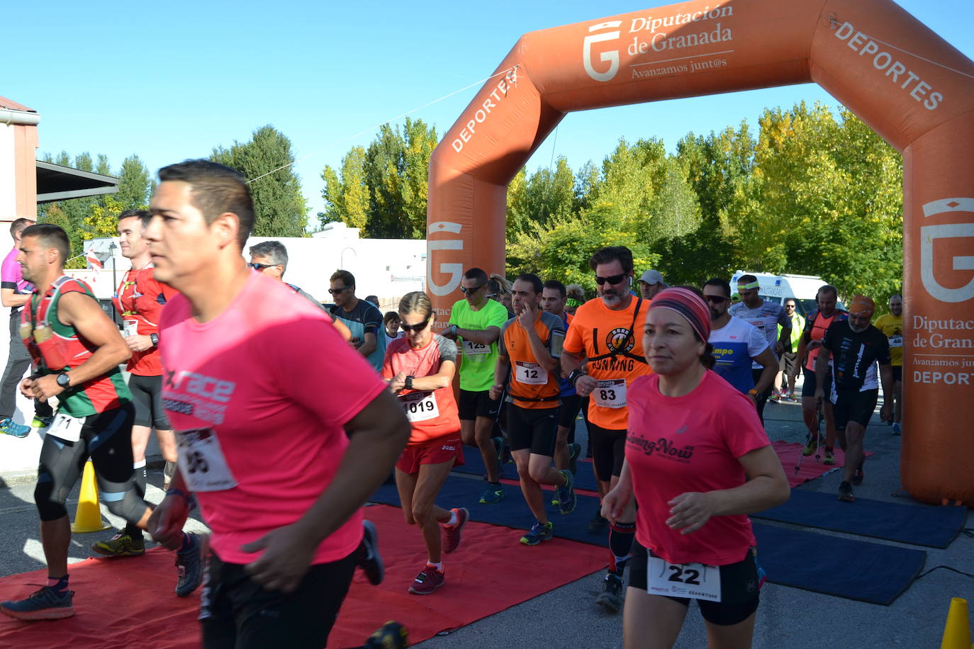 Cerca de 150 deportistas, entre participantes del trail, minitrail y senderistas, celebran en esta prueba que tuvo lugar en una agradable mañana de domingo 