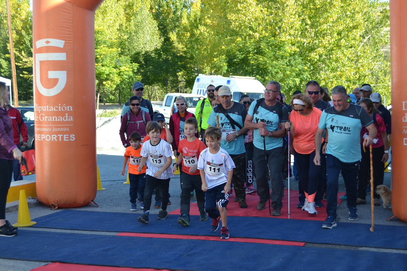 Cerca de 150 deportistas, entre participantes del trail, minitrail y senderistas, celebran en esta prueba que tuvo lugar en una agradable mañana de domingo 