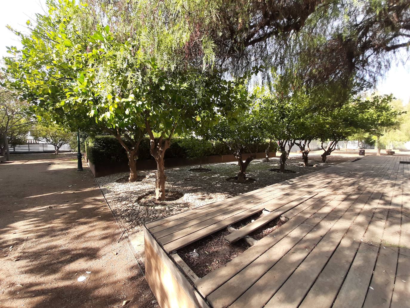 Fotos: Este es el mal estado del parque del Cuarto Real de Granada