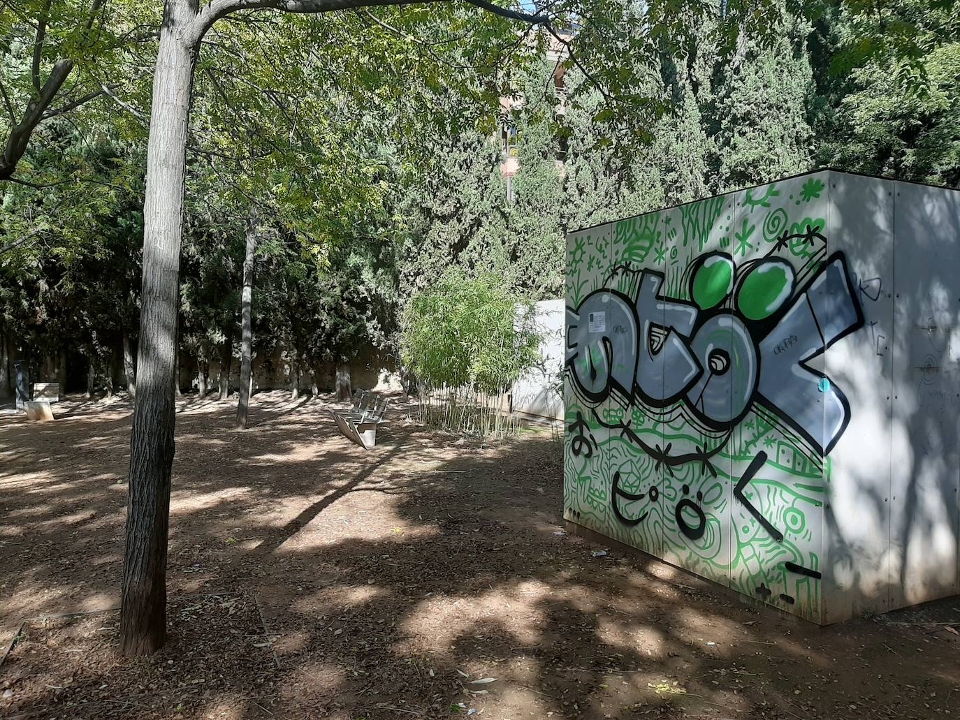 Fotos: Este es el mal estado del parque del Cuarto Real de Granada