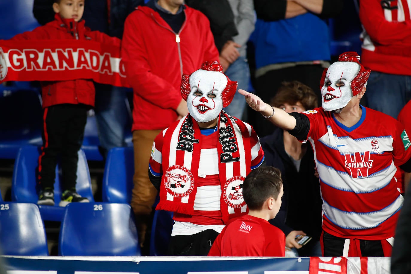 Las mejores instantáneas del choque en el Coliseum Alfonso Pérez