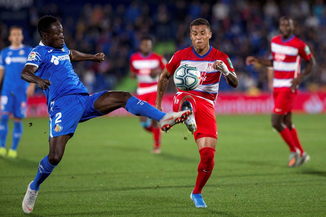 Las mejores instantáneas del choque en el Coliseum Alfonso Pérez