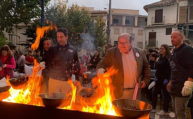 Teodoro García Egea (izq.) y José Robles (der.). 