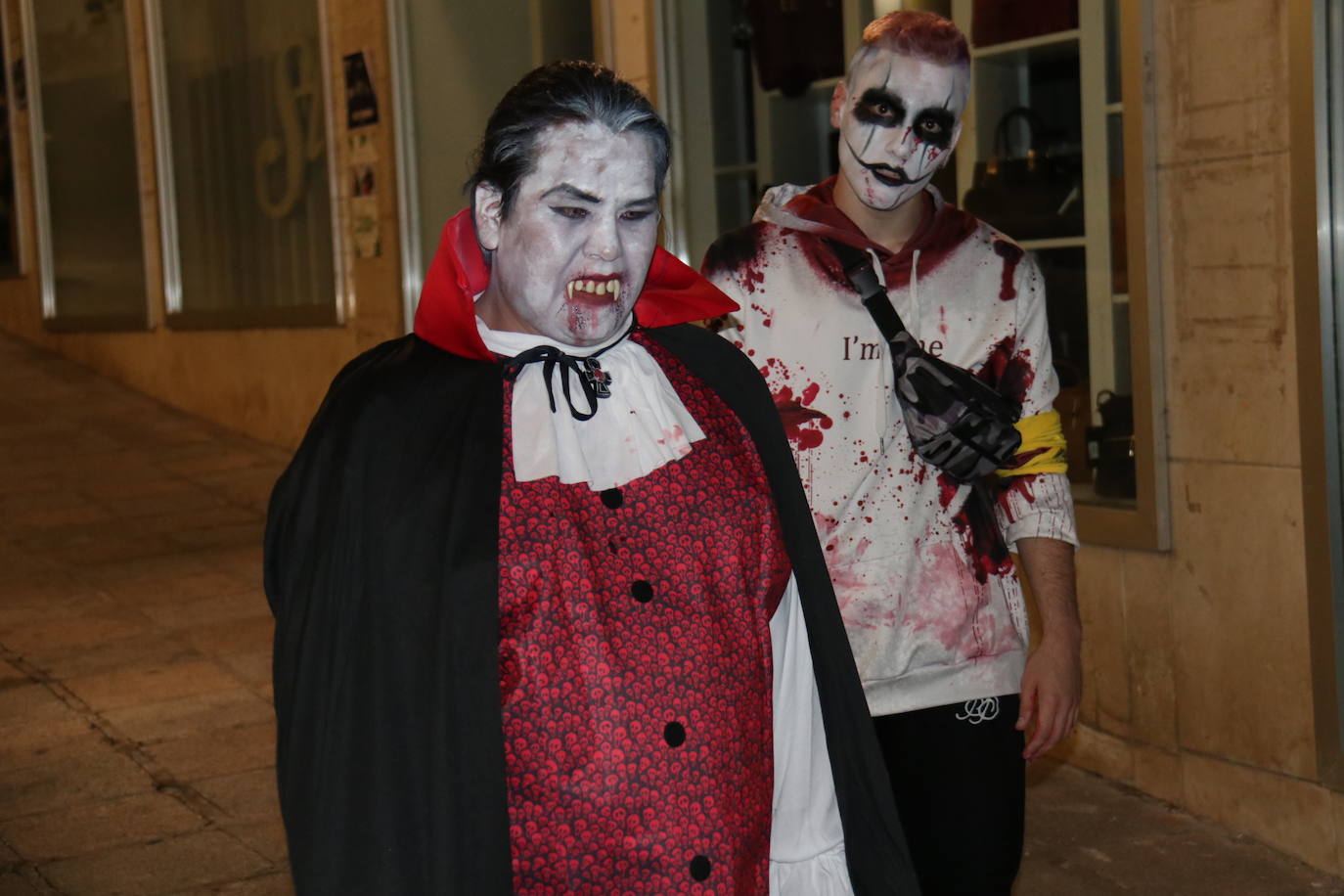 Fotos Halloween: Apocalipsis zombie en Almuñécar