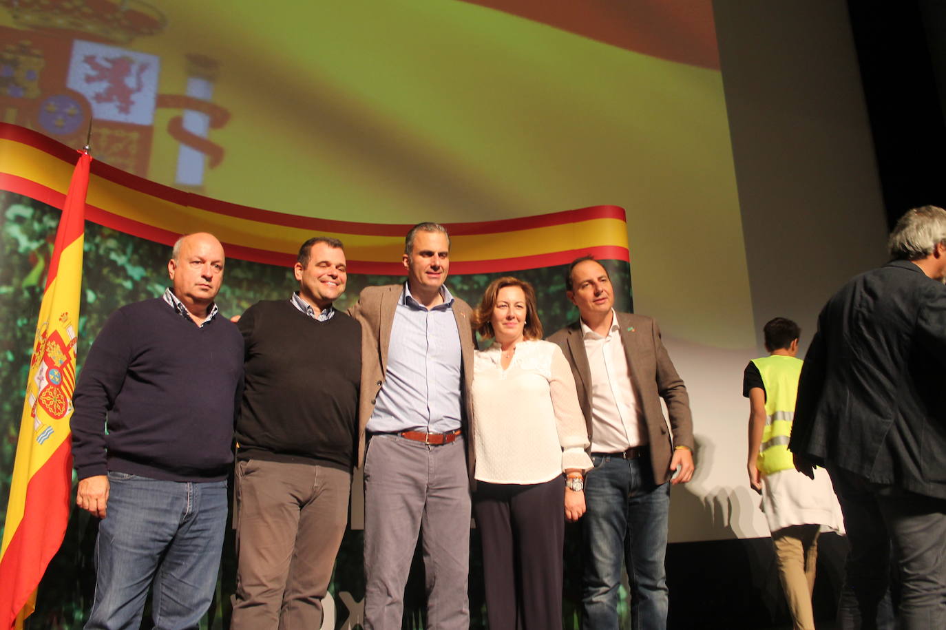 Decenas de motrileños se han congregado para recibir al político madrileño