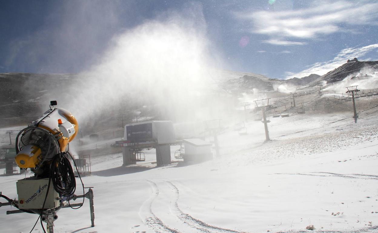 Los cañones se ponen a funcionar en Sierra Nevada
