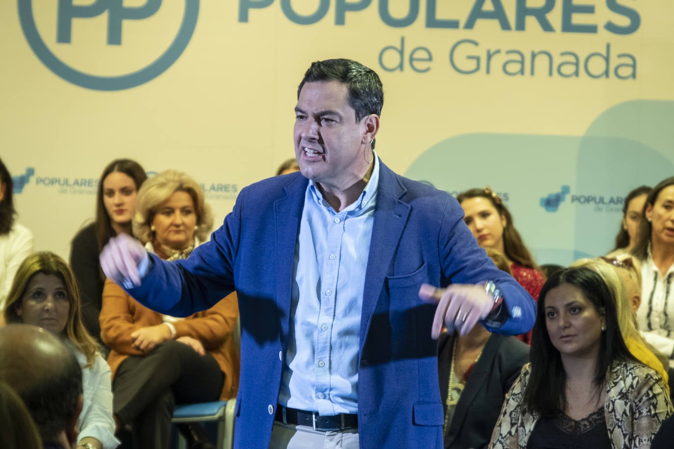 El presidente de la Junta de Andalucía y lider del PP andaluz ha confrontado las «recetas económicas» de Sánchez frente a las reformas iniciadas por el «Gobierno del cambio» en Andalucía