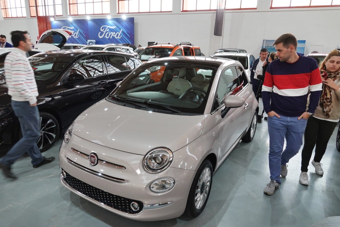 Fotos: Coches para todos los gustos a precios asequibles en la Feria del Motor de Granada