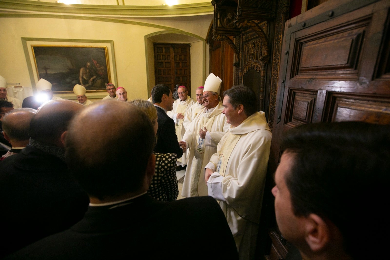 Los mejores momentos y el ambiente de lo vivido en la catedral de Granada este sábado.