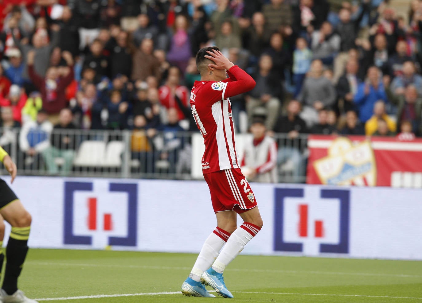 Los rojiblancos empatan con justicia ante un Real Zaragoza que manda en la segunda parte.