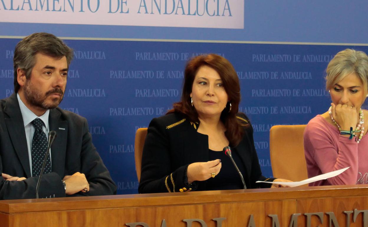 Carmen Crespo, en el centro. 