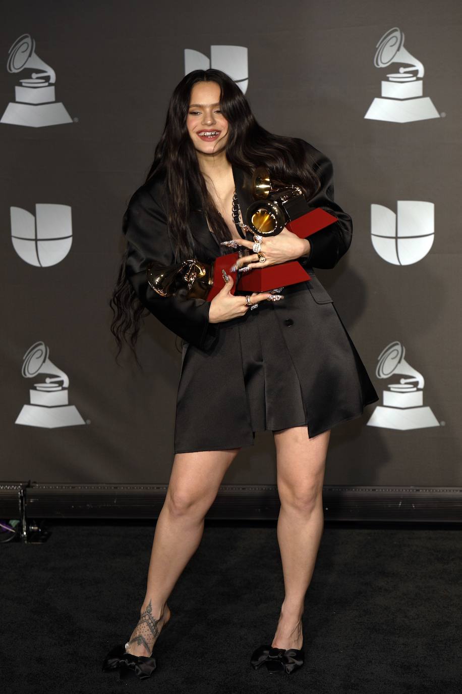 La artista española logró cinco de los seis premios a los que estaba nominada 