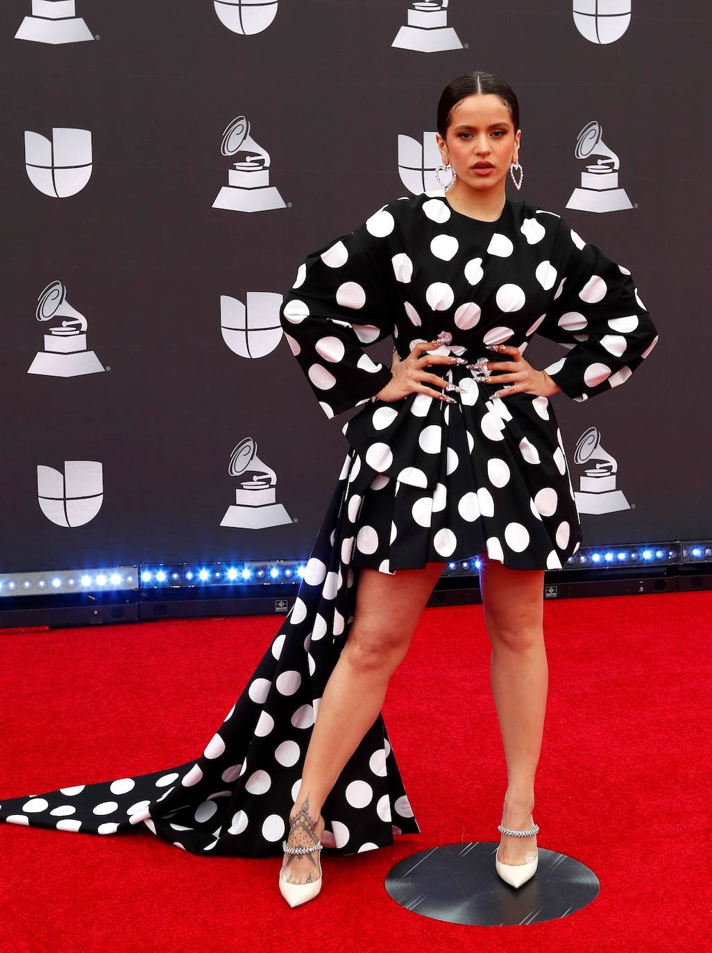 La artista española logró cinco de los seis premios a los que estaba nominada 