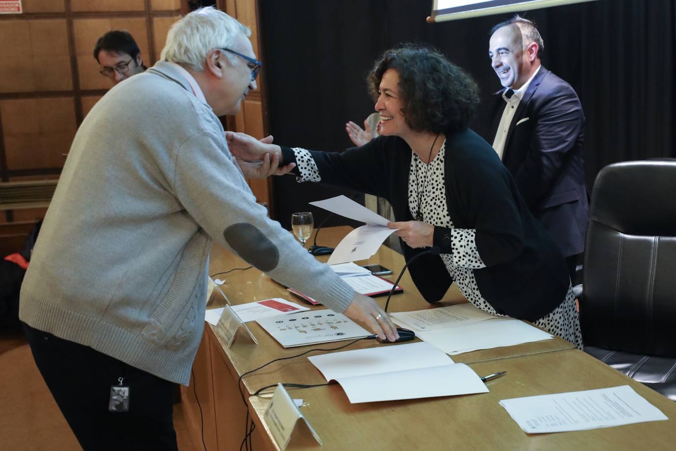 Estas prácticas contribuyen a promover la inclusión social y laboral de las personas con discapacidad intelectual y fomentar la formación e inserción laboral