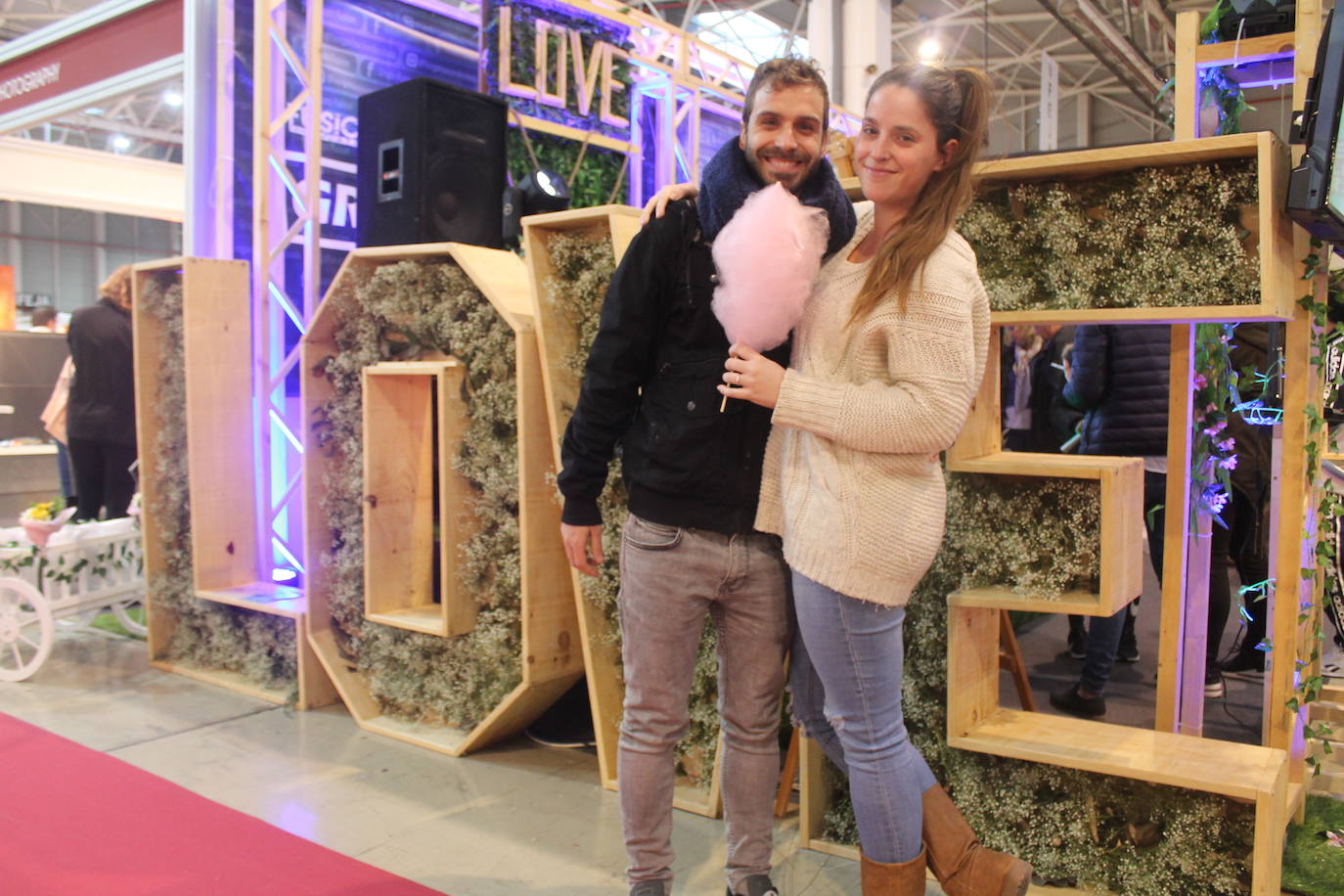 Más de 90 empresas están desde hoy hasta el domingo en Jaén de Boda para mostrar sus productos y servicios destinados a la celebración de estos eventos