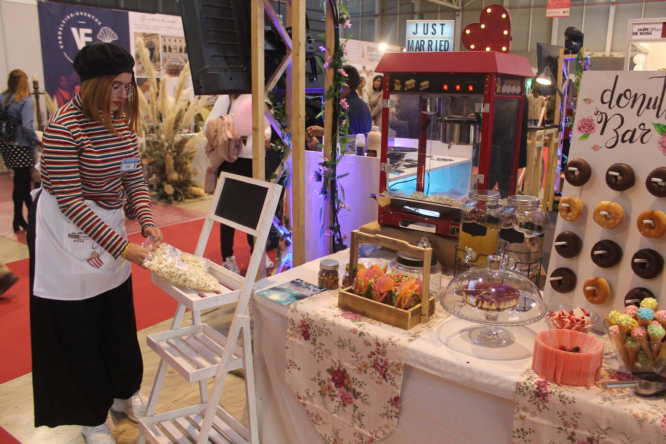 Más de 90 empresas están desde hoy hasta el domingo en Jaén de Boda para mostrar sus productos y servicios destinados a la celebración de estos eventos