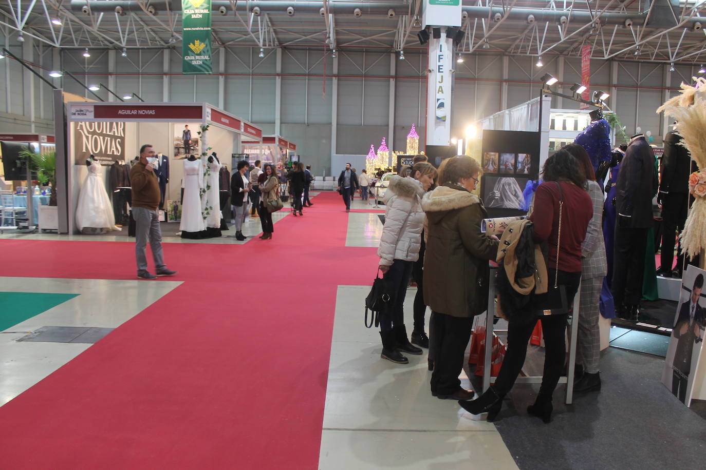 Más de 90 empresas están desde hoy hasta el domingo en Jaén de Boda para mostrar sus productos y servicios destinados a la celebración de estos eventos