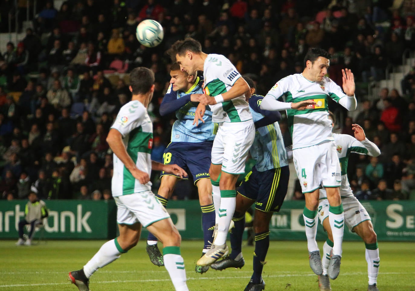 Los jugadores del Almería piden «tener más regularidad»