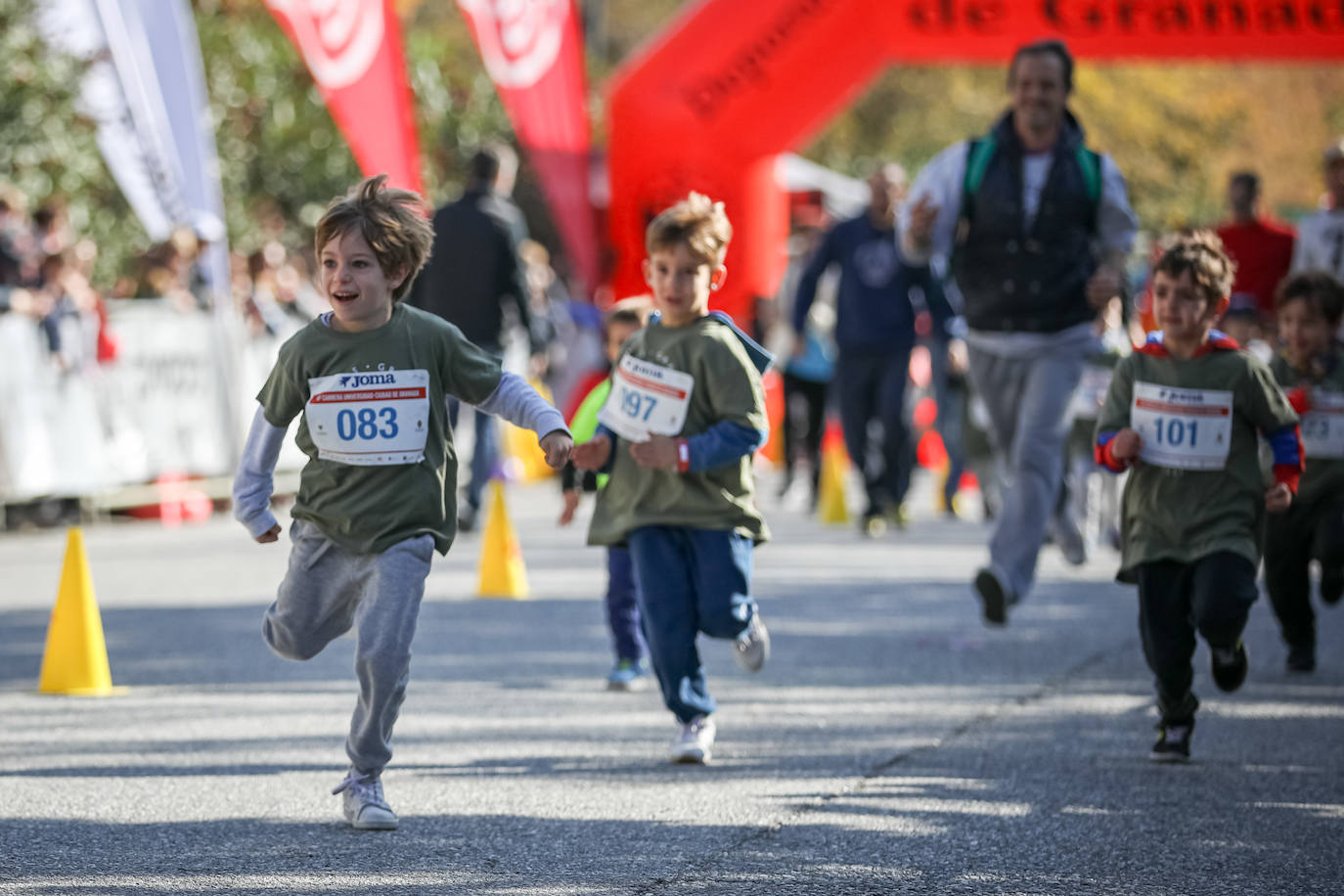 240 niños y niñas participan en la primera jornada de la sexta edición de la Carrera Universidad Ciudad de Granada