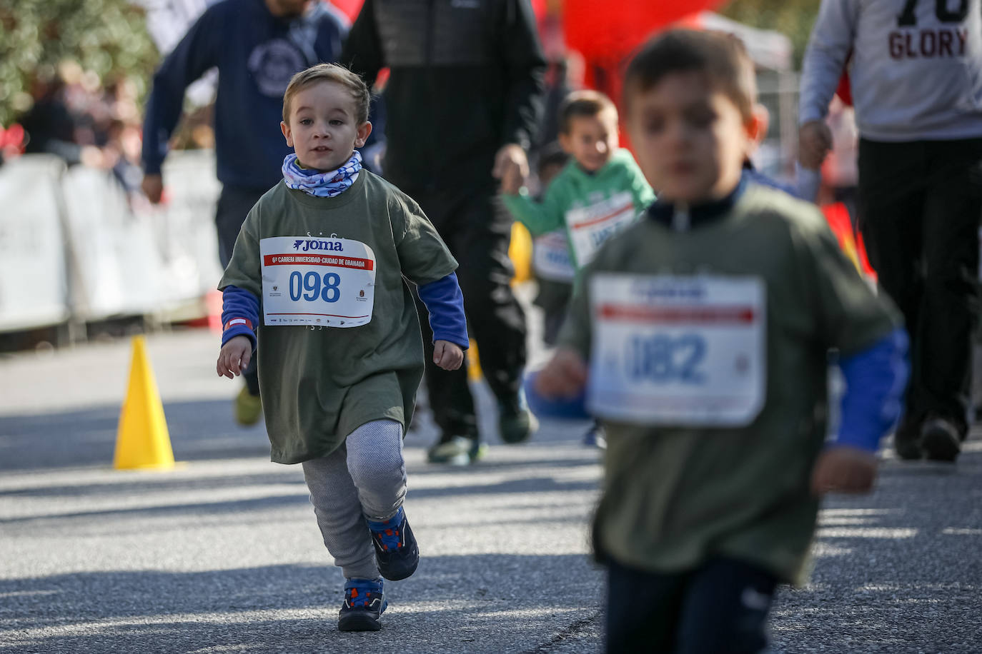 240 niños y niñas participan en la primera jornada de la sexta edición de la Carrera Universidad Ciudad de Granada