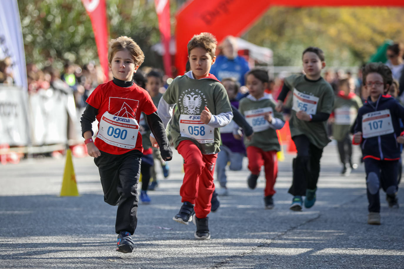 240 niños y niñas participan en la primera jornada de la sexta edición de la Carrera Universidad Ciudad de Granada