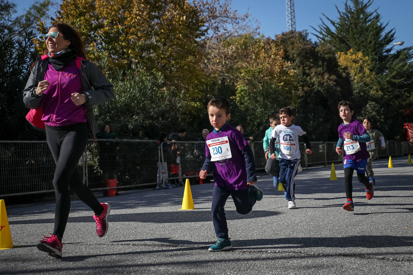 240 niños y niñas participan en la primera jornada de la sexta edición de la Carrera Universidad Ciudad de Granada